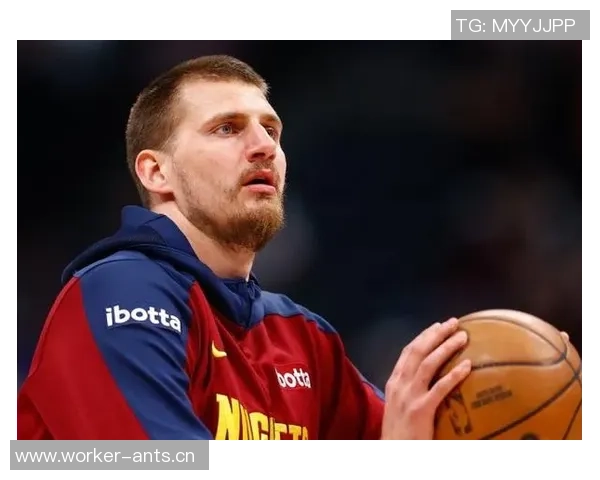 约基奇对火箭表现惊艳场均365分125板95助三分命中率高达529